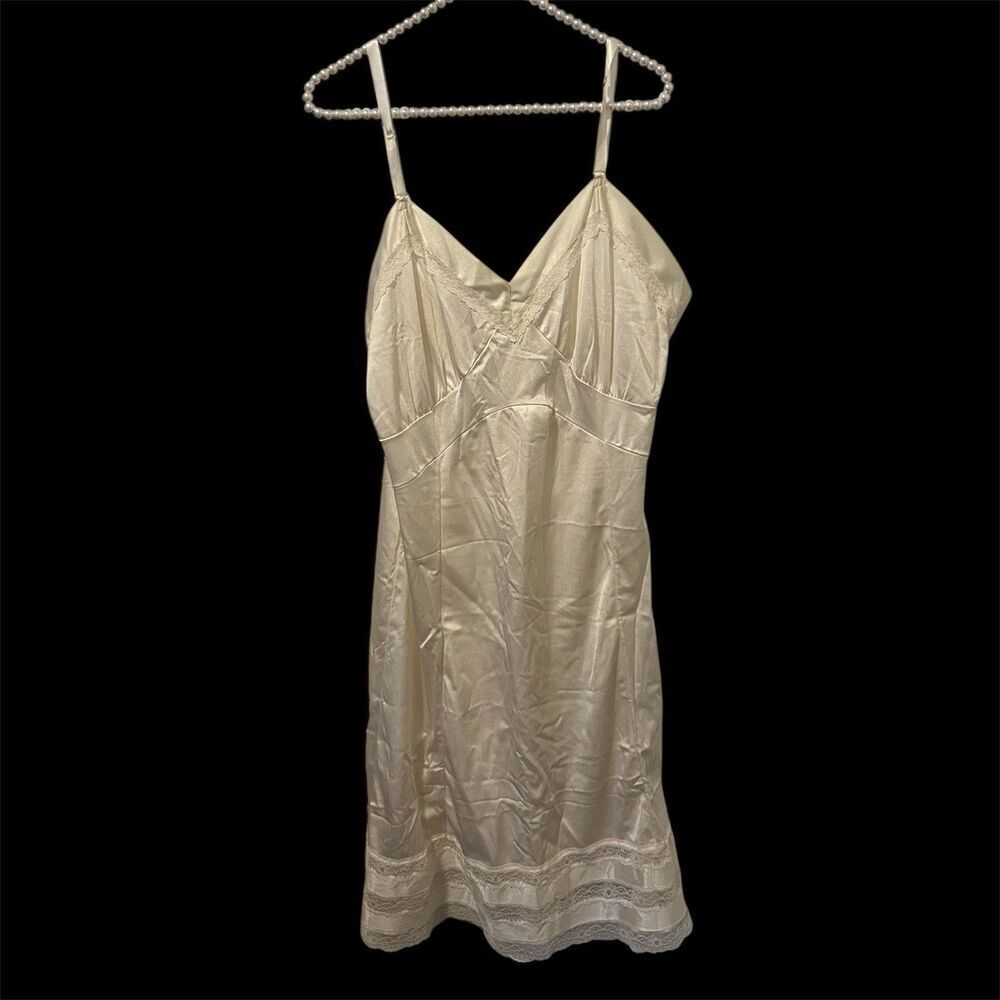 Womens Vintage Velrose Nylon Lace Full Slip Dress Cream Sz 40 Festival Sexy Boho